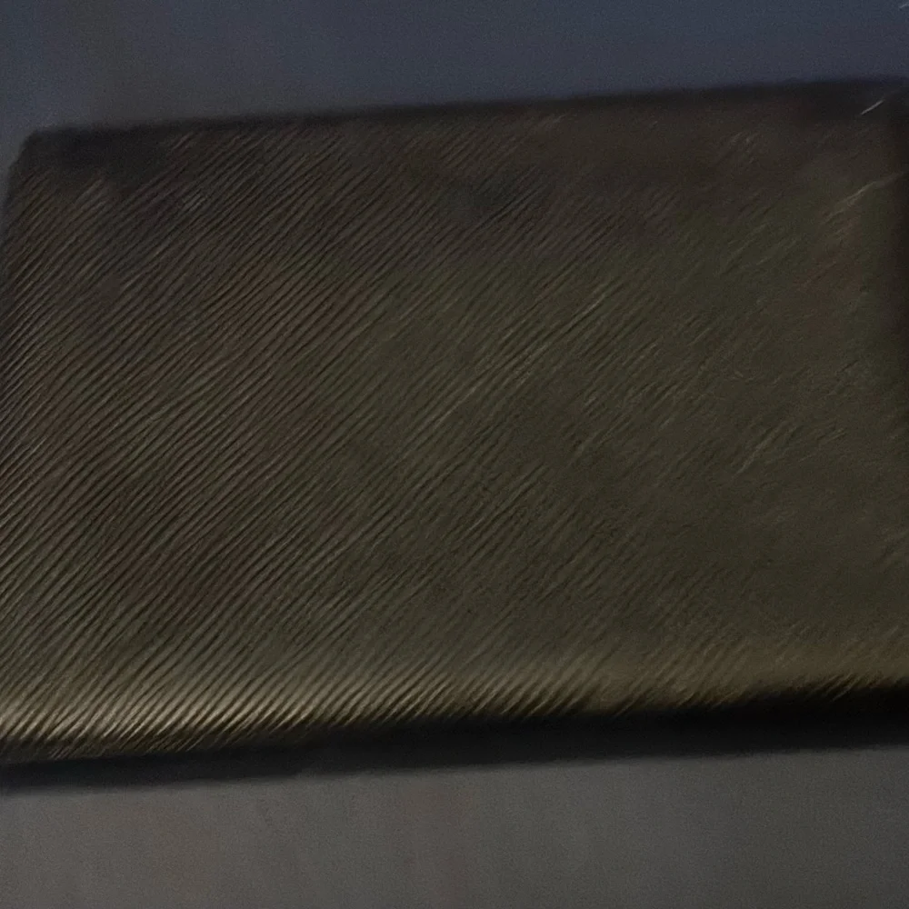 Burberry Textured Black Leather Wallet - Picture 4 of 4